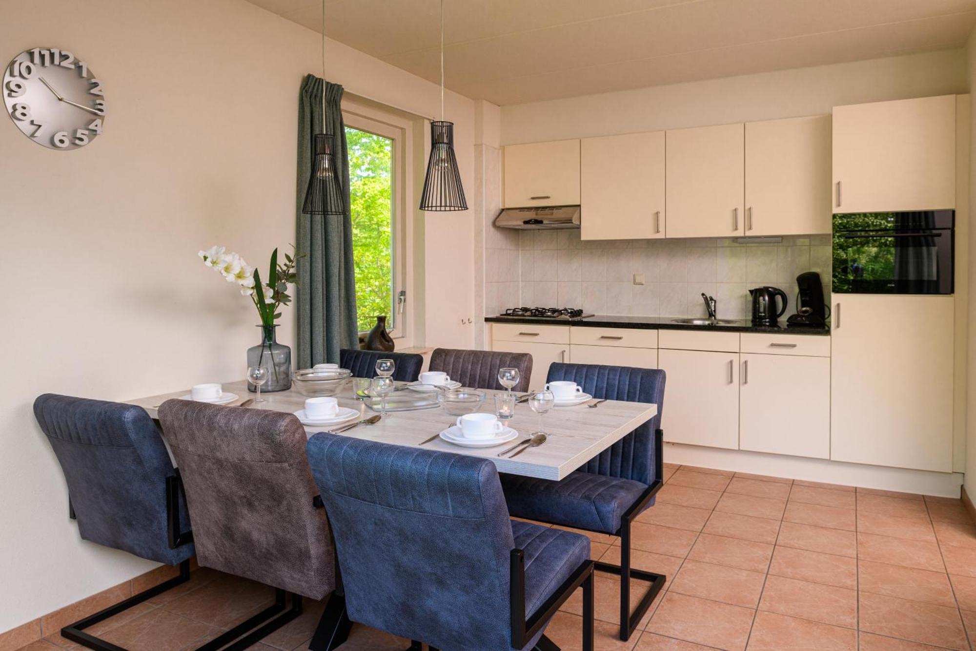 Summio Bungalowpark Het Drentse Wold Hoogersmilde Kamer foto