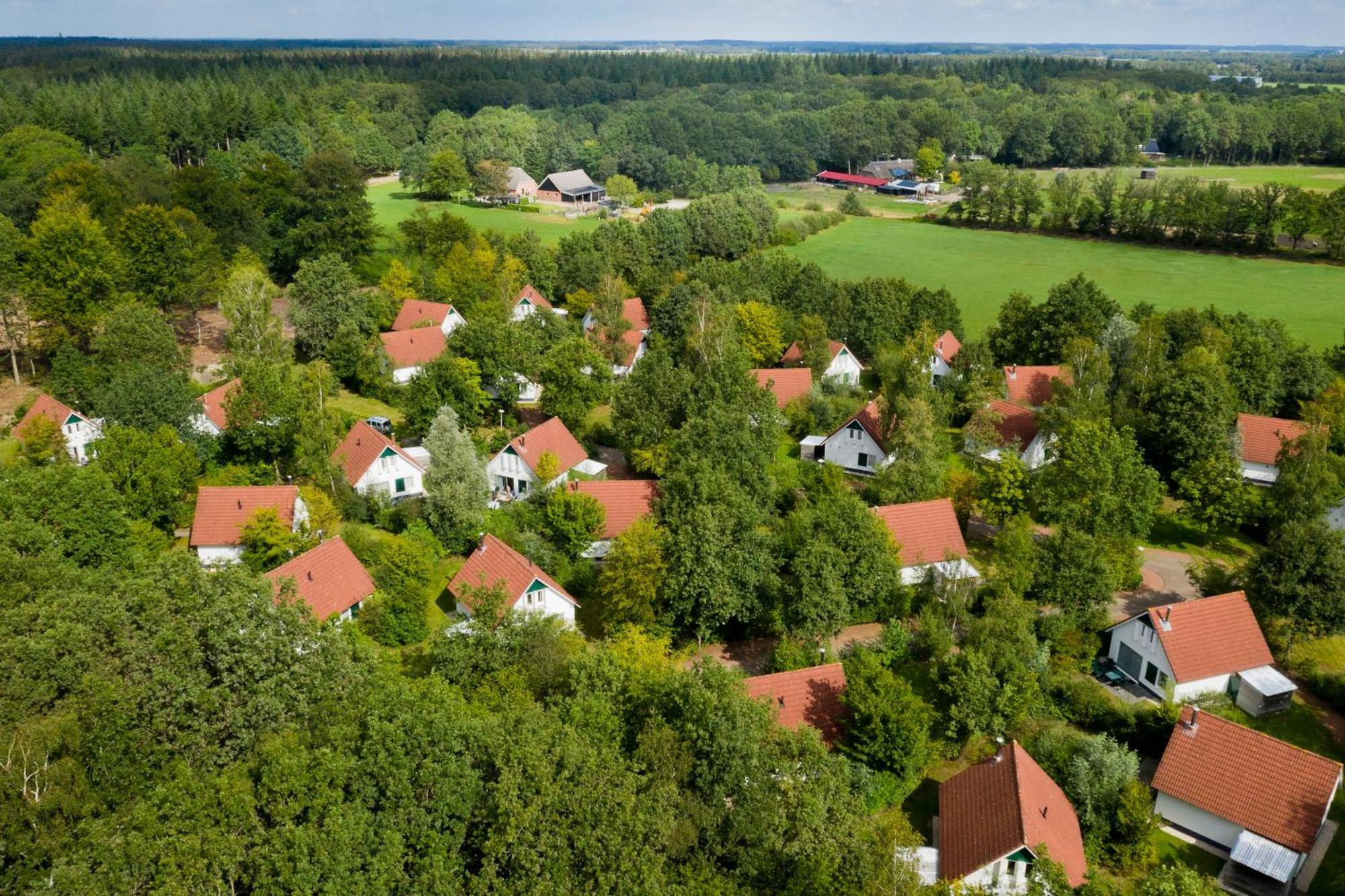 Summio Bungalowpark Het Drentse Wold Hoogersmilde Buitenkant foto